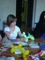 Projekt "Wyzwolenie przez sztukę" warsztaty integracyjne+malowanie buziek+kręcenie balonów (Aktywni Pedagodzy)