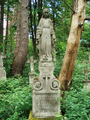 Rzeźba nagrobna na nekropolii w Bruśnie Starym