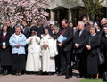 Modlitwa Regina Coeli oraz Litania do św. Jana Pawła II na dziedzińcu KUL