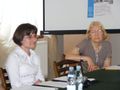 Chwila zadumy nad krótkością seminarium (uczestnicy woleliby tu spędzić tydzień) - od lewej: mgr Magdalena Bajan i dr Maria Gorlińska.