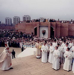  Jan Paweł II: msza na osiedlu Czuby w Lublinie, 9 VI 1987 r. 
