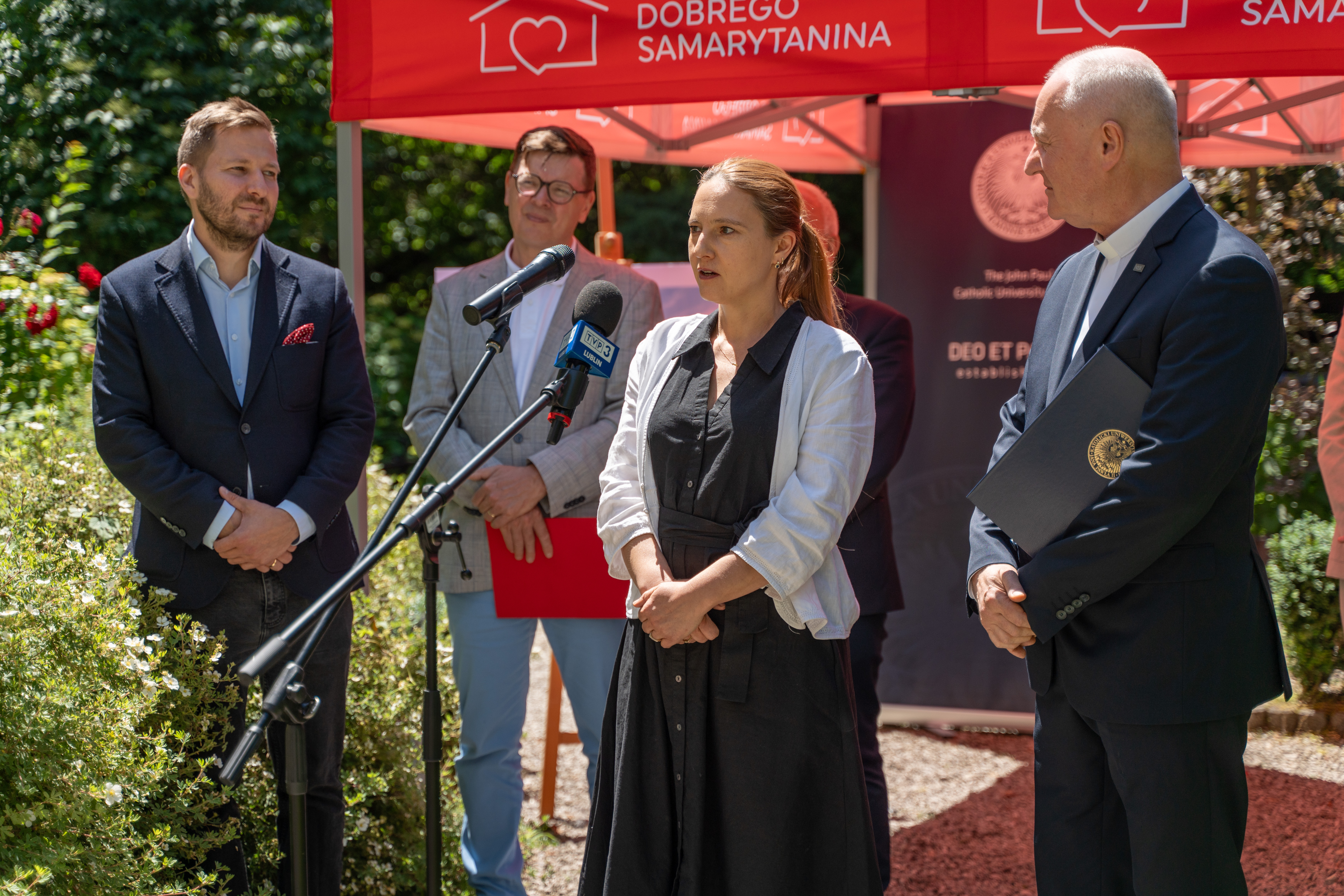 podpisanie_umowy_dot-_ogrodu