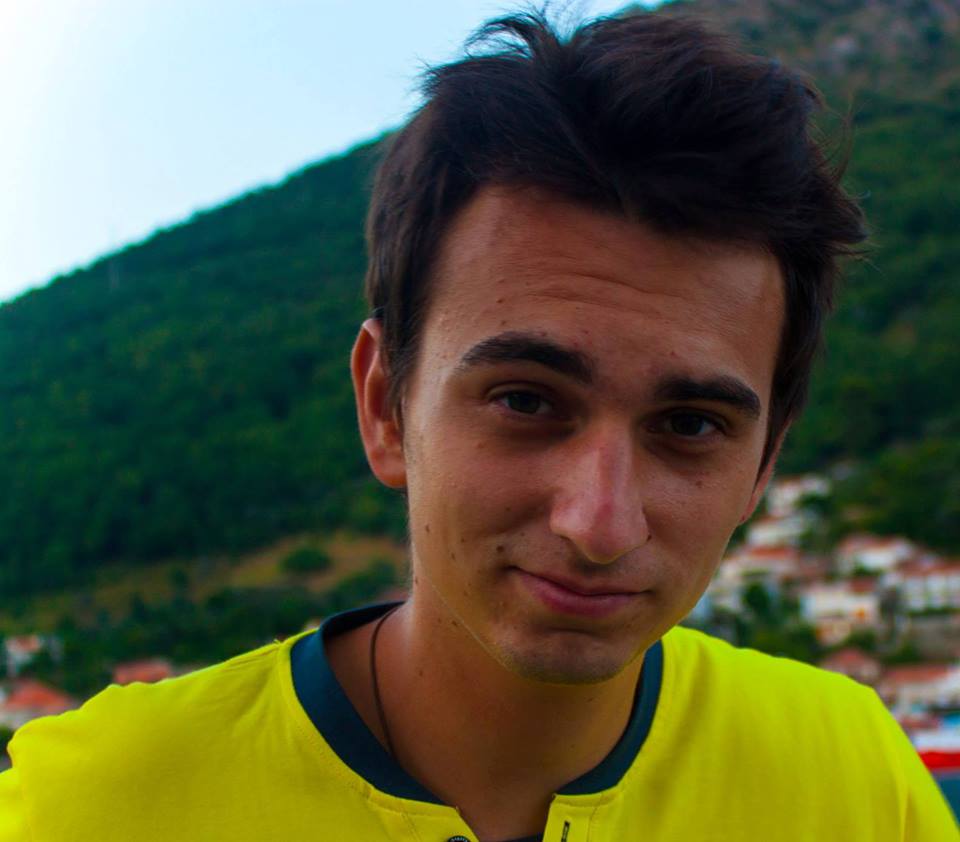 998064_558396874217007_1311769991_n