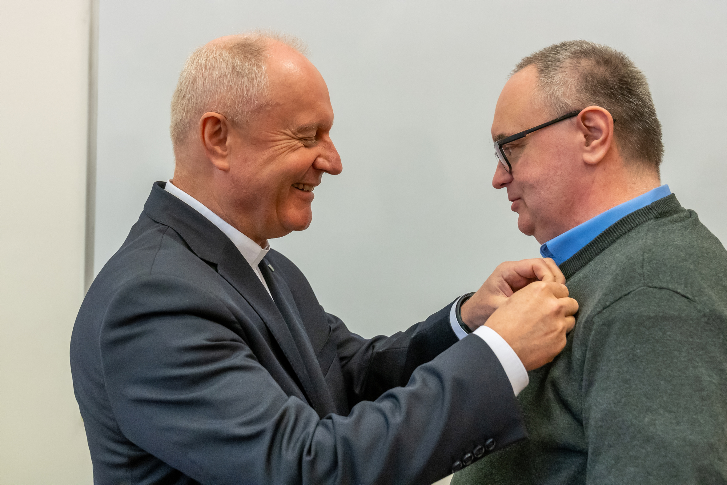 x_medale-tk-20240313-008