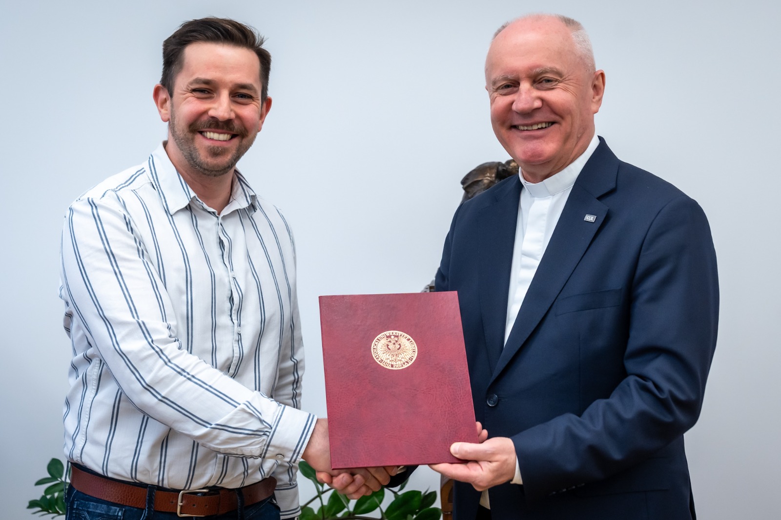 whatsapp_image_2026-04-24_at_10-21-22