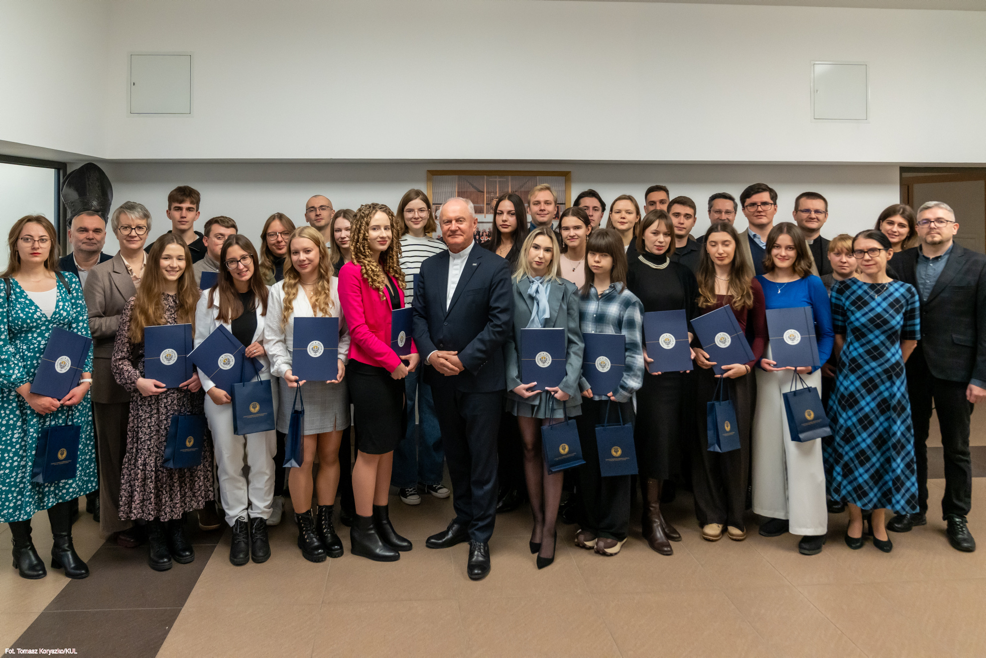 Wręczenie dyplomów stypendialnych w roku akademickim 2025/2026
