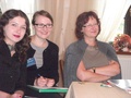 Prof. Anna Janus-Sitarz wraz ze swoimi cudownymi doktorantkami (od prawej mgr Katarzyna Trzeciak, mgr Ewelina Strawa).