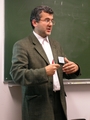 Dr Pál Attila Illés - mowa ciała ożywia analizę wyświetlanych danych statystycznych